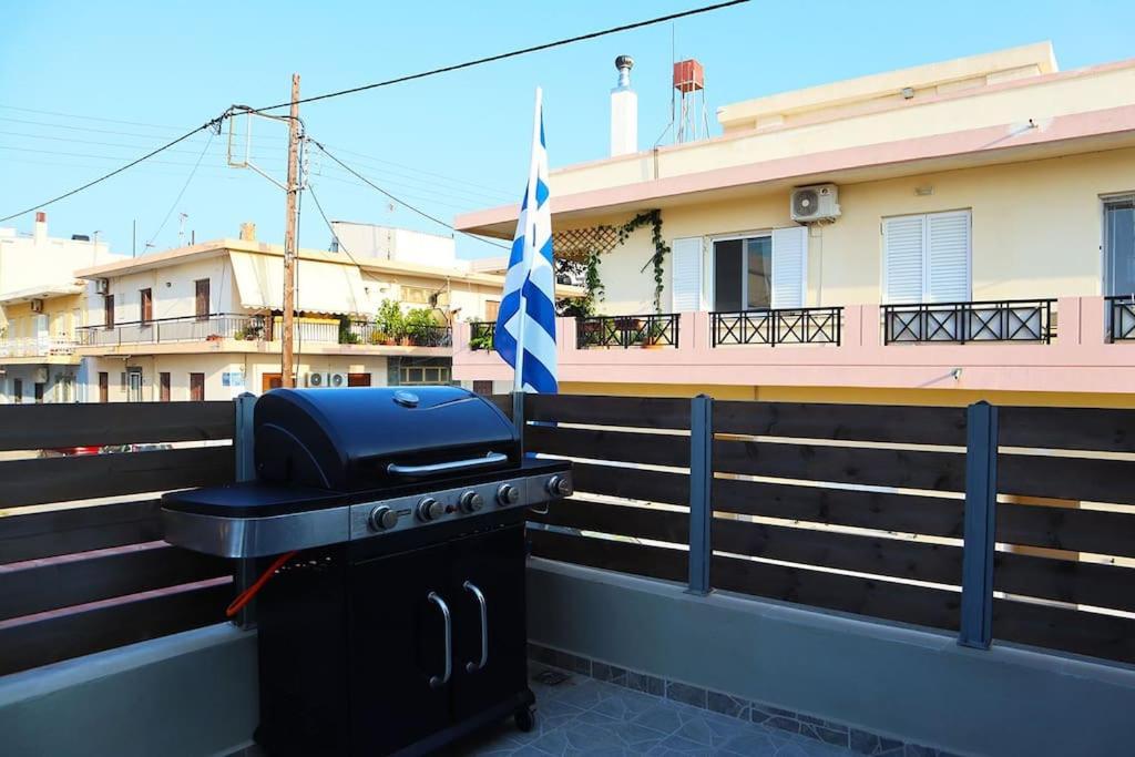 Olga'S Front Yard Apartman Hriszí Aktí Haniá Kültér fotó